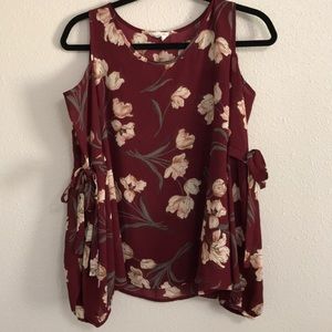 Women’s S floral blouse